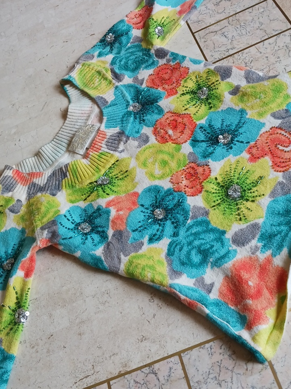 Vintage Women's Top..sz S...elbow length sleeve,embellishments,New-store Cache..
